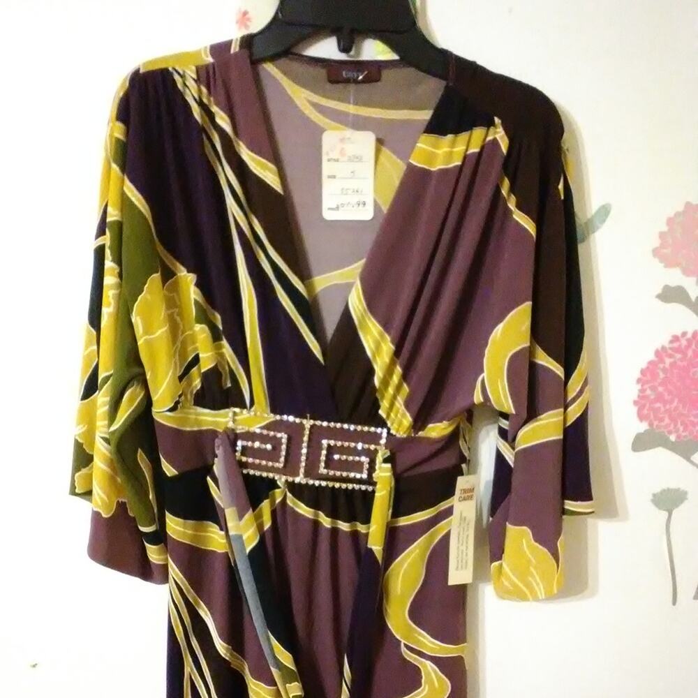 UNYX Women's Top Blouse Size M Short Sleeve B7